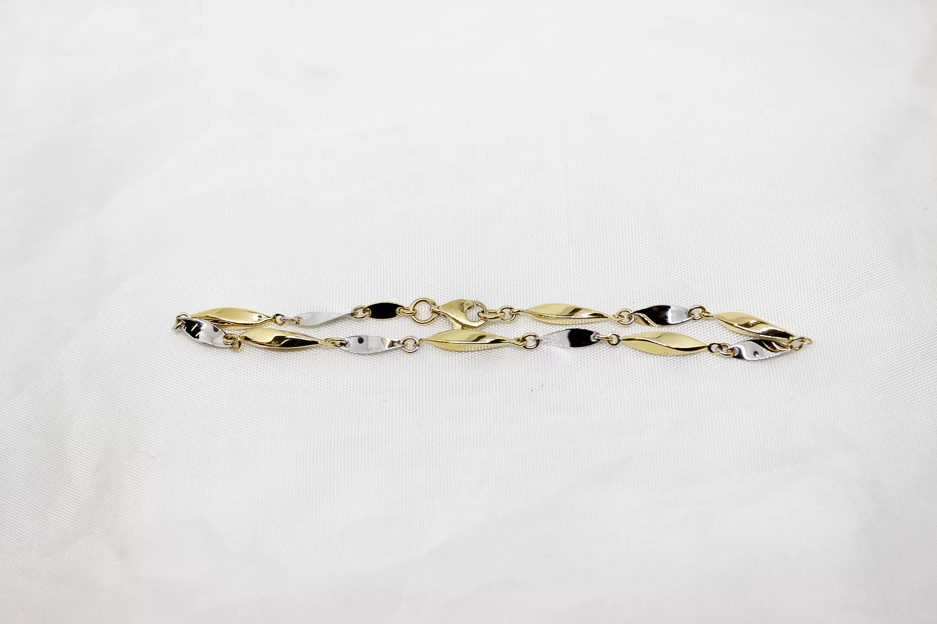 Pulseira em ouro bicolor