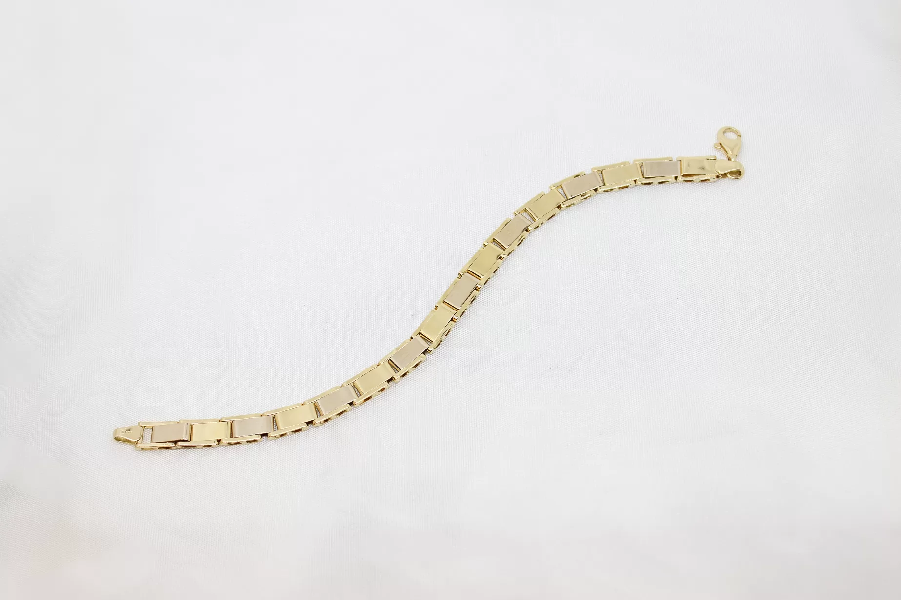 Pulseira em ouro bicolor